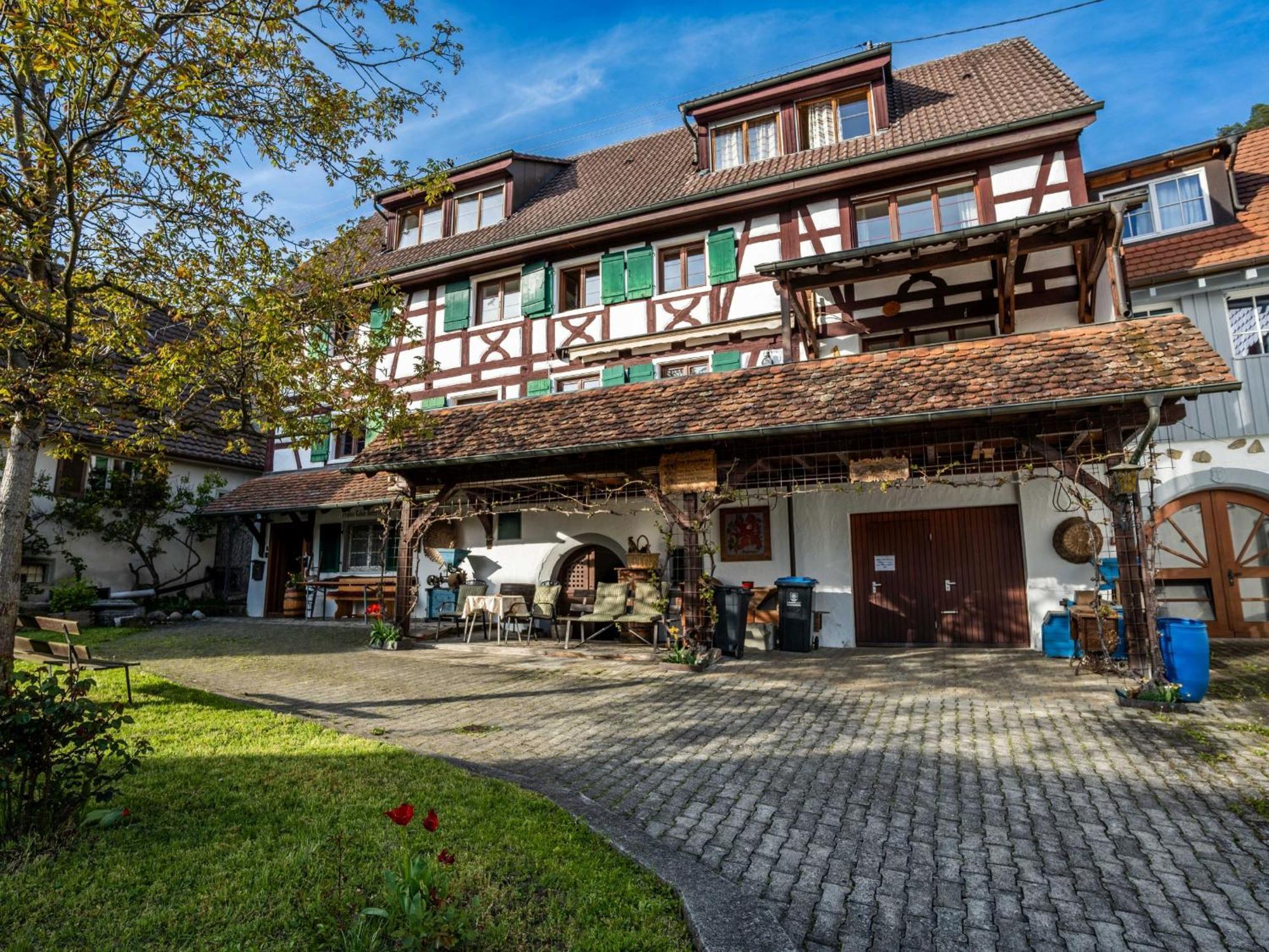 ホテル Zum Torkelhaus ジプリンゲン エクステリア 写真